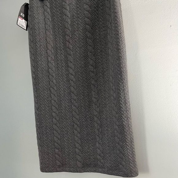 Gray Crochet Fitted Skirt - Picture 6 of 7